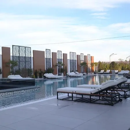 Mirror 4* Petrovec
