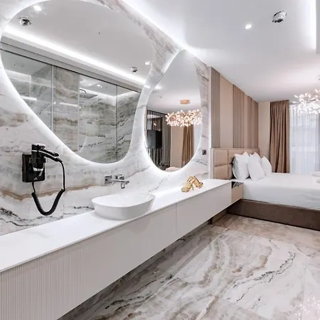 Mirror 4* Petrovec
